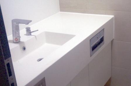 Untertisch Seifenspender Beispiel 5